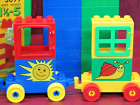 Lego Duplo Set #3099 + Cat & Dog Blocks Plastic Storage Tub 145 Pcs.