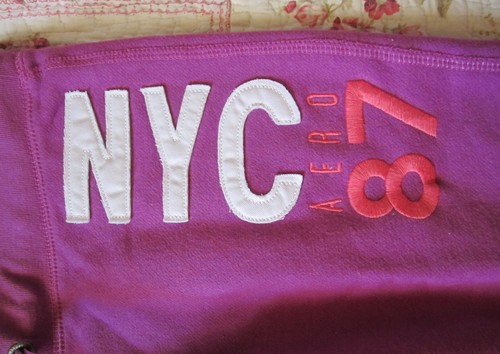 Aeropostale Damen NYC 87 Jogginghose Gr. Medium lila - garantiert authentisch! - Bild 3 von 6