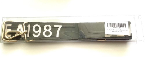 Vintage Deauty 1987 Purse, Handbag, Shoulder, Crossbody or Guitar Strap. - Picture 4 of 4