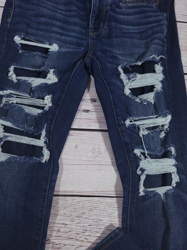 American Eagle Womens Mid Rise Distressed Medium Wash Denim Size 2 B7 - Picture 2 of 8