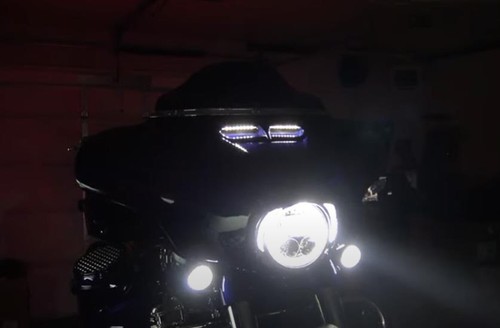 Blackened Cayenne Batwing LED Vent Trim Insert for 14+ Harley Street FLHX - Picture 5 of 6