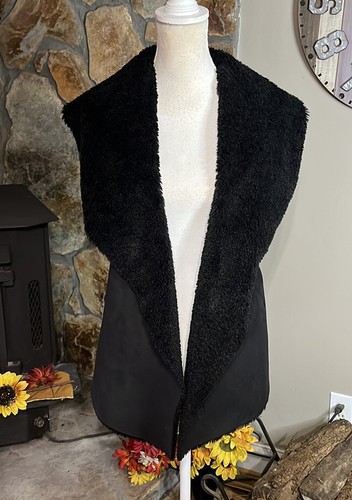 Romeo + Juliet Couture Faux Fur Vest | eBay