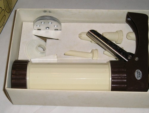 Vtg 1979 Hoan Cookie Press Decorating Gun In Box - Hong Kong - 5 Nozzles, 6 Disc - Picture 3 of 6