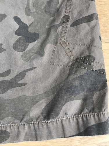 Nike ACG Equipment Shorts 72 Camo Braun Gr.30 Lesen/Fotos 84270 - Bild 5 von 8