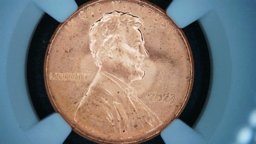 2023 Extra "V" ""2026 Red Book Estimates Only 3,000 Minted"" **NGC MS 65 Red** - Picture 3 of 5