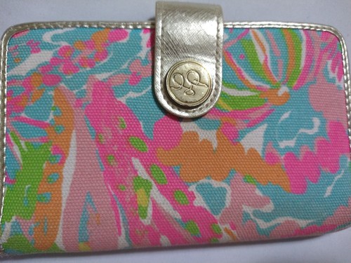 Lilly Pulitzer Tropical Floral 6x4 Wristlet Wallet Phone Case With Gold Trim - Picture 2 of 14