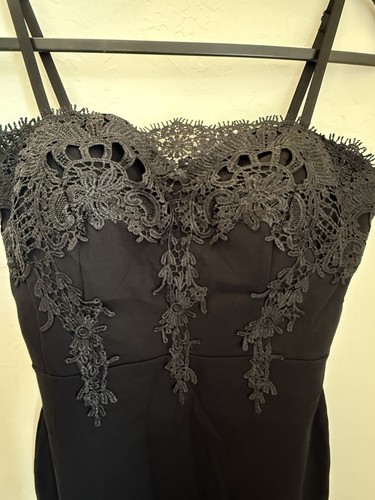 Haute Mod Black Cocktail Dress Stretchy Lace Detail Sleeveless Size Medium - Picture 6 of 15