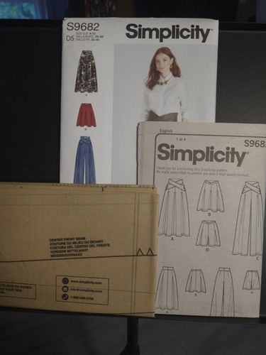 Simplicity 9682 Pants and Skirt w/ Crossover Waistband Pattern Size 4-12 Uncut - Picture 3 of 3