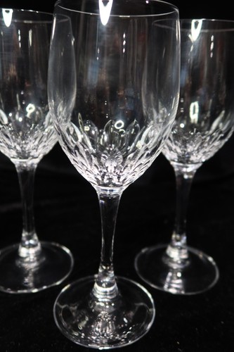 Cristal d'Arques Juan Burgundy 5 Wine Glasses 7 3/8" Tall - Picture 3 of 6