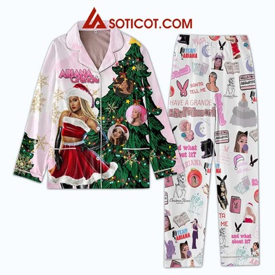 The Famous Singer Under The Tree For Me Santa Tell Me Have A Grande Christmas 