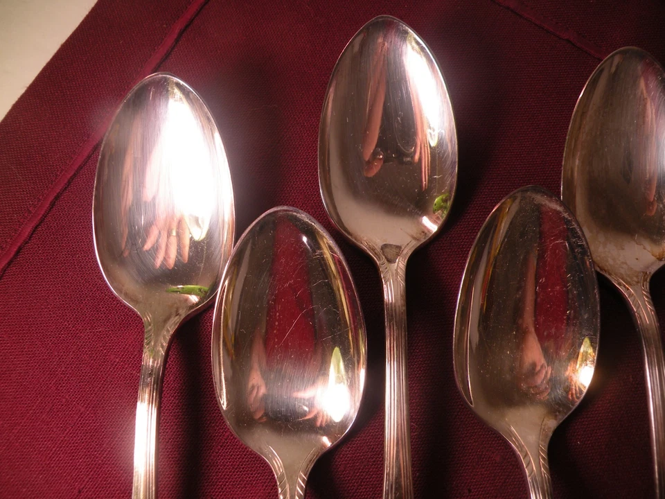 Cucharas sopera ovaladas de 8 lugares International Rogers plateado 1936 fascinación 7 1/4 Foto 2 de 4