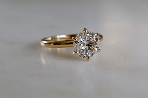 2ct Round Brilliant Cut Diamond Solitaire Ring Yellow Gold IGI Certified - Picture 4 of 7