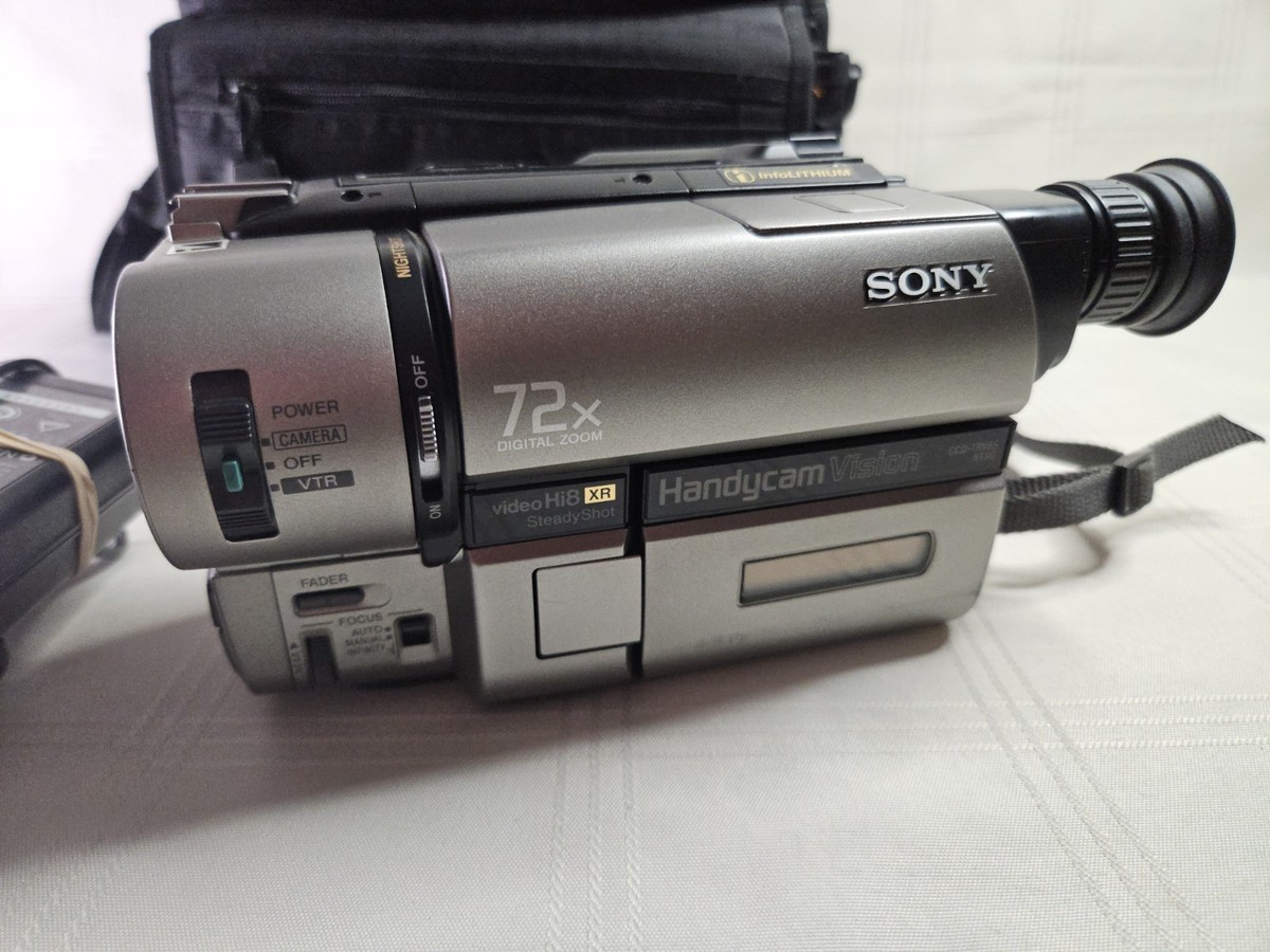 Sony CCD-TRV65 Camcorder - Metallic silver for sale online