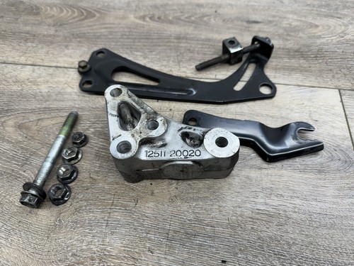 1995-2004 Toyota Avalon 3.0l Alternator Mount Bracket Kit Hardware 12511-20020 - Picture 2 of 9
