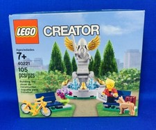LEGO Creator 40221 Park Fountain Limited Edition Promo Set