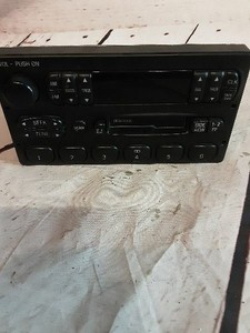 Audio-Equipment-Radio-Am-fm-cassette-Fits-01-05-FORD-E150-VAN-722992