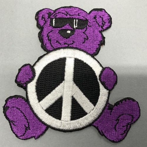 Oso Peace Sign con gafas de sol parche de hierro PÚRPURA 3" agradecido muerto