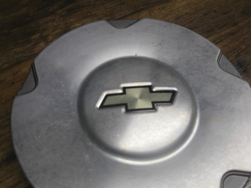2002-2006 CHEV TRAILBLAZER (16" WHEEL) **SET OF 4** CENTER CAPS ID 9593378 OEM - Picture 6 of 10