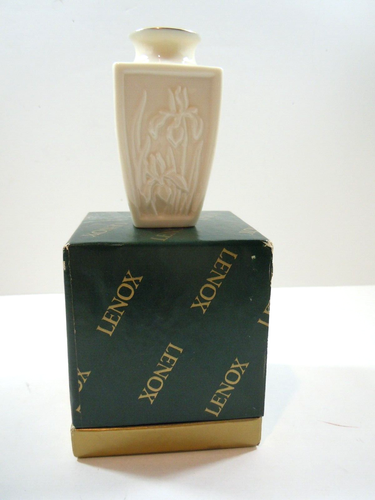Mini jarrón Lenox Iris en relieve de 3" con borde de oro 24K porcelana con caja - Imagen 2 de 3