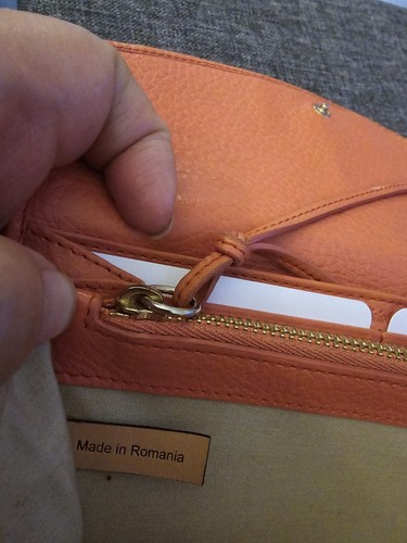 Chloe Lilly Bow Continental Wallet - Picture 6 of 13