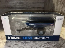 1/64 Scale Kinze 1051 Grain Cart With Flotation Tire Die-Cast SpecCast