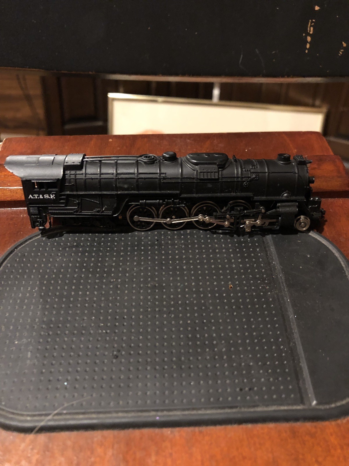 Vintage Bachmann Santa Fe AT & SF 3780 Train Engine And Tender Car Nice Vintage Bachmann Santa Fe AT & SF 3780 Train Engine And Tender Car Nice