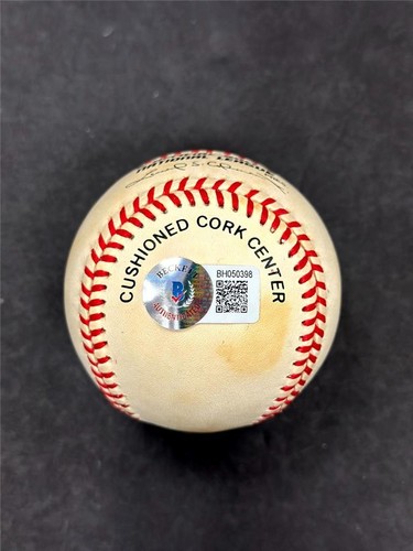 Steve Carlton signed "CY Years" & "329 W's" ONL Baseball autograph ~ Beckett BAS - Picture 3 of 3