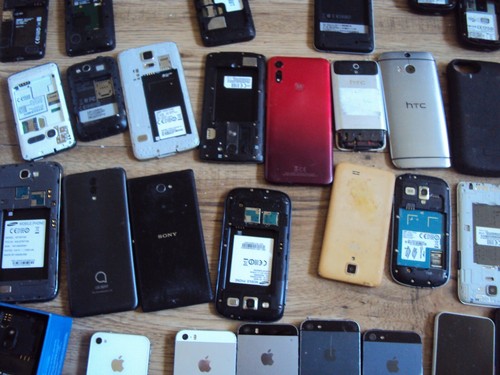 1 JOB LOT PHONES TABLETS IPHONES FOR PARTS BROKEN GOLD RECOVERY REPAIR PARTS - 第 10/13 張圖片