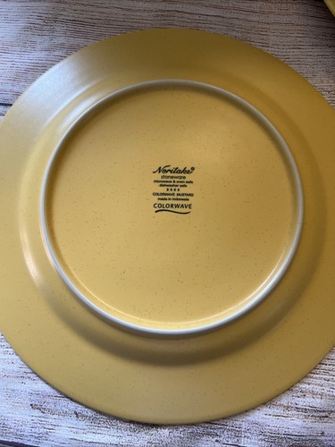 Noritake Colorwave Yellow 8093 Dinner Plates Stoneware 10 7/8" Pair - Picture 5 of 10