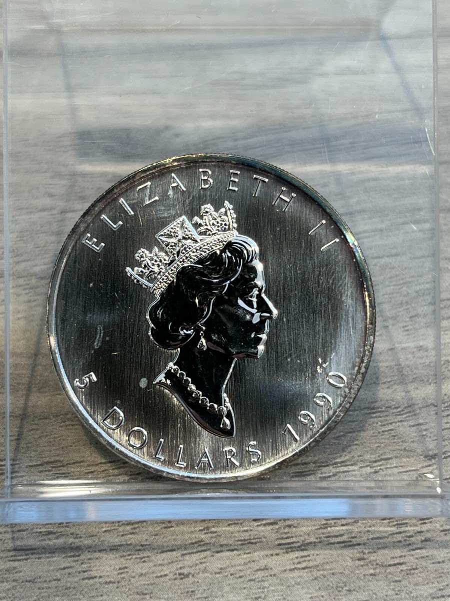 1990 Canada Queen Elizabeth 1 oz Silver Maple Leaf $5 Coin w