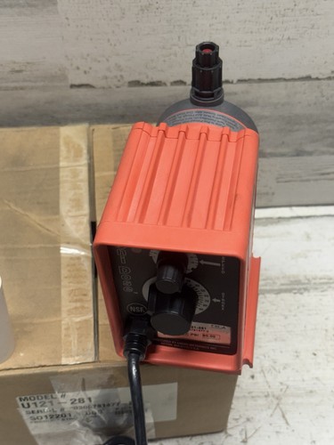 Unidose U021-281 -Uni-Dose 120 Volt Metering Pump Chemical Feeder New - Picture 3 of 11
