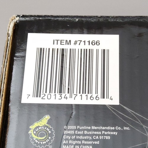 1968 Dodge Hemi Dart 1:18 Scale Diecast By Muscle Machines #71166 - Picture 6 of 6