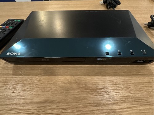 Sony Blu-Ray Disc/DVD Player WLAN BDP-S3100 mit Fernbedienung WLAN funktioniert - Bild 3 von 4