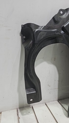 MERCEDES CLASE C S204 2010 CUBIERTA INTERIOR MOTOR A2045240430 - Imagen 3 de 8