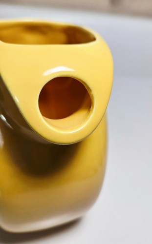 Jarra de jugo pequeña vintage amarilla Fiesta Ware disco 6" ~ hecha en EE. UU. - Imagen 7 de 8
