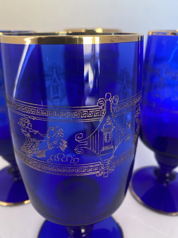 Juego de 4 copas de borde dorado azul cobalto de colección elegantes diseño de llave griega y carro MC Foto 2 de 4