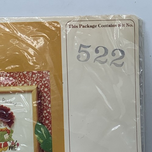 Vintage NOS Crewel Embroidery Kit Creative Circle Number 522 Be Patient..God - Picture 3 of 5