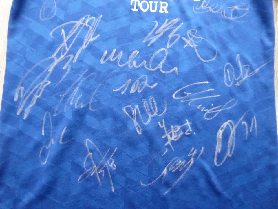 Ipswich Town Signed Shirt x18 - Football, England, 2025, EFL, Clarke, Philogene - Image 4 of 4