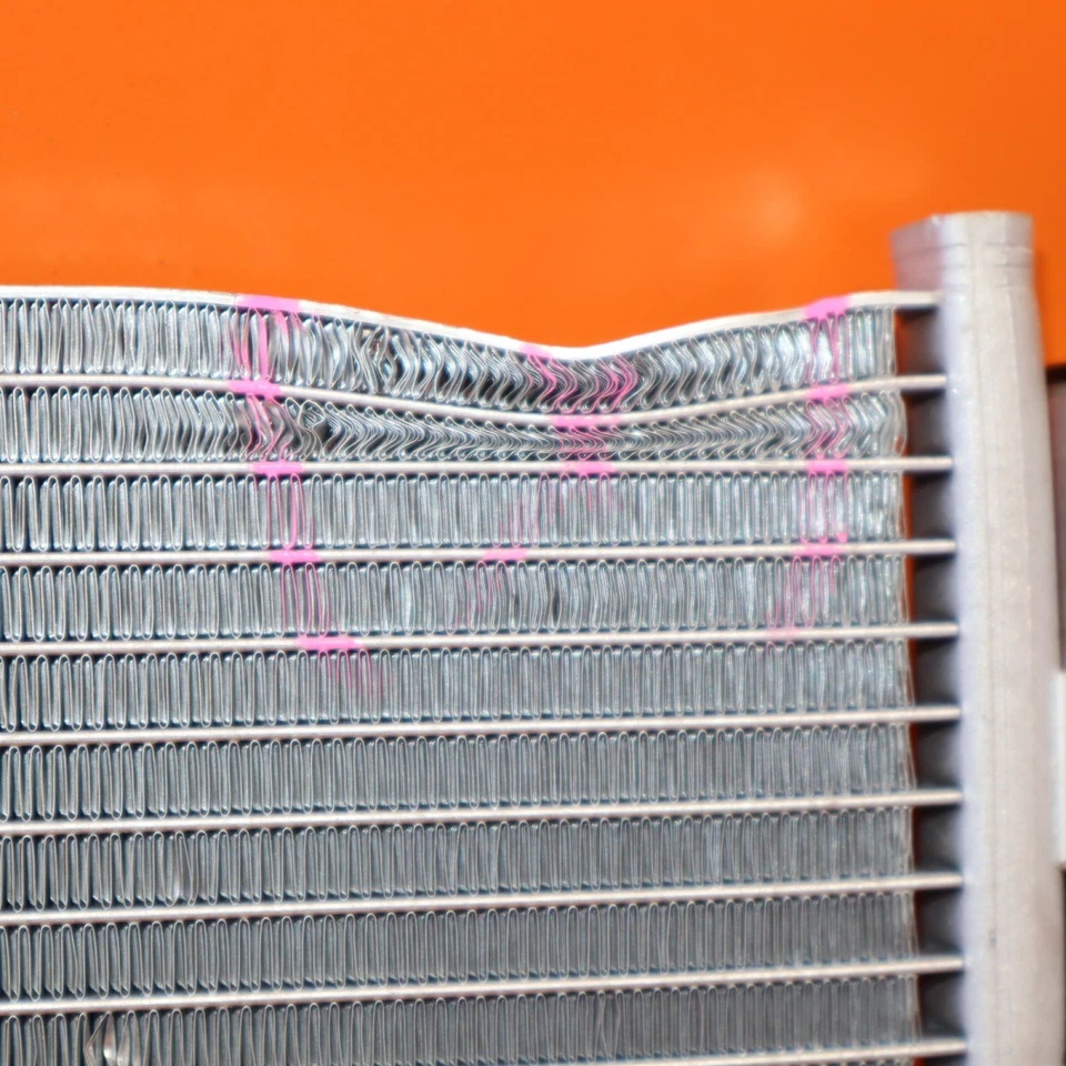 Condensador Mercedes Benz C300 AC 2015 2016 2017 2018 A0095000454 C63 GLC63 E300 Foto 4 de 4