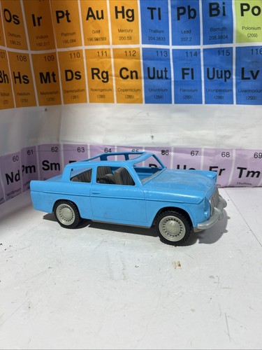 Vintage Harry Potter Weasley’s Flying Car Ford Anglia Mattel toy 15 x 7 inch - Picture 4 of 13