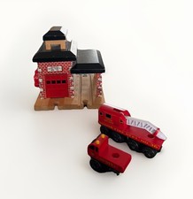 THOMAS  FRIENDS WOODEN RAILWAY TRAIN SODOR FIRE DEPARTMENT NO. 36 W/ TRUCKS 23