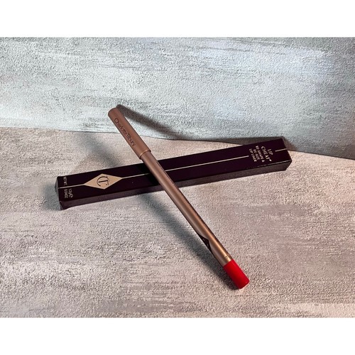 Charlotte Tilbury Lip Cheat Re-Shape & Re-size Lip Liner KISS N TELL ~ NIB - Picture 5 of 6