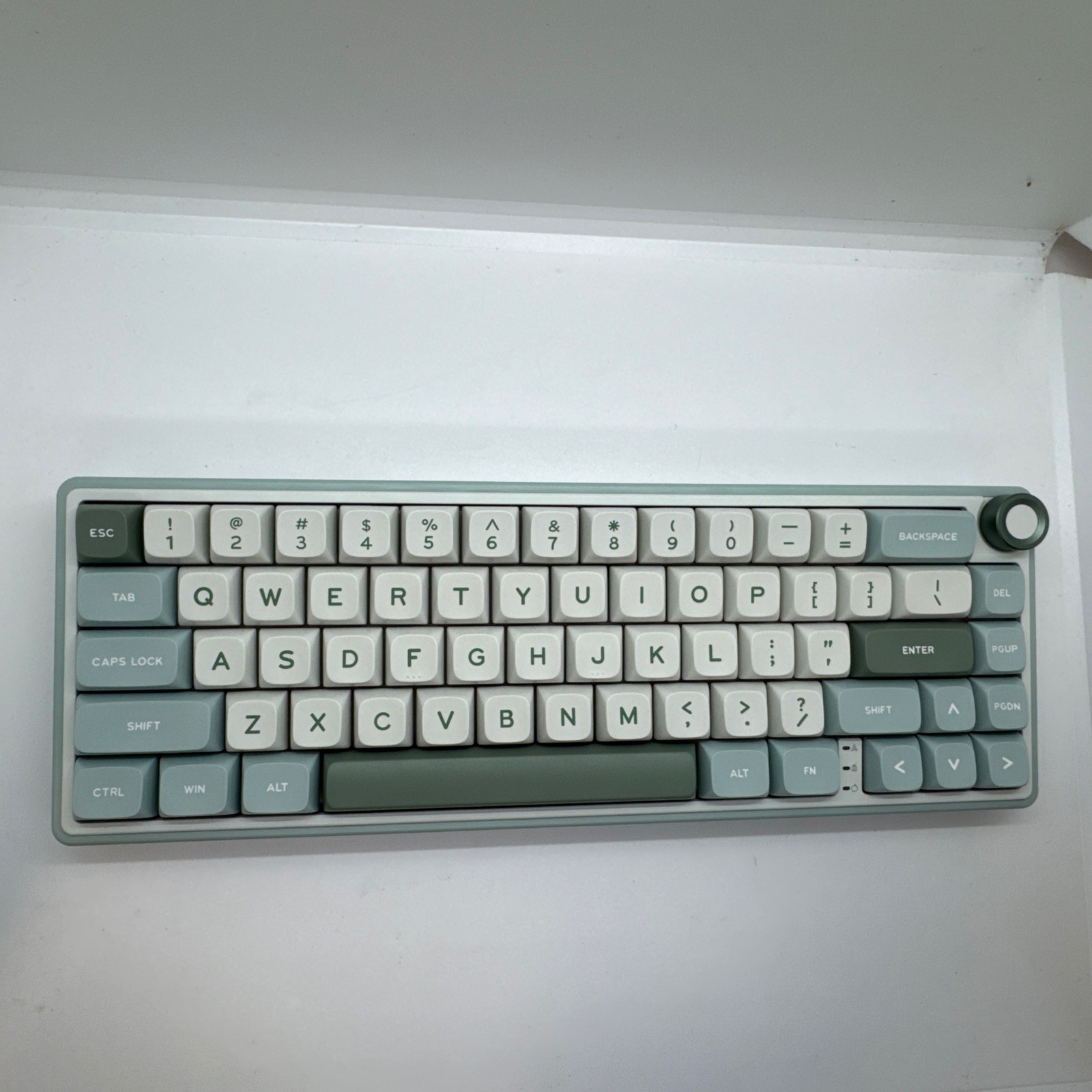 Foto 1 di 10