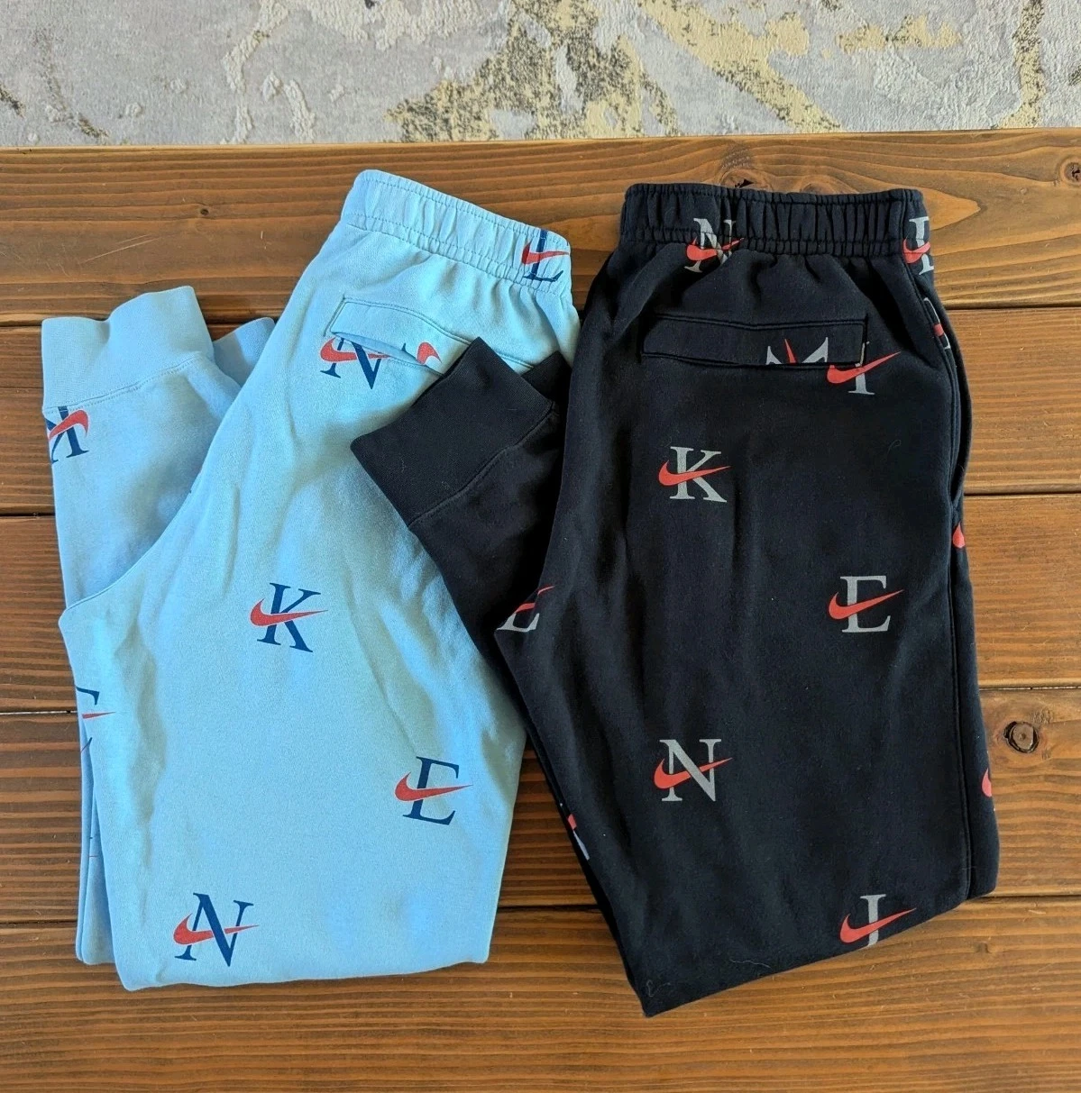 Nike Joggers (Both) Mens Medium Club Fleece AOP Print Sweatpants Black & Blue