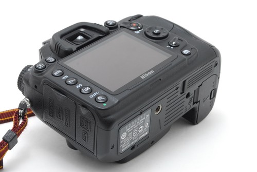 [Top NEUWERTIG] Nikon D7000 DSLR Kamera Body mit AF-S 18-55 & 55-300mm Objektiv aus Japan - Bild 7 von 12