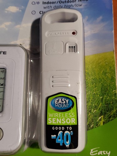 AcuRite Wireless Indoor Outdoor Digital Temperature Thermometer Clock Brand New! - Picture 3 of 4