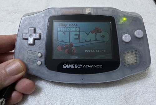 Game Boy Advance Handheld Glacier Boxed + Finding Nemo - Picture 4 of 8