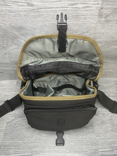 Tamrac Digital Camera Bag Black Zippers Buckle Straps Handle 5401 Travel - Picture 7 of 10