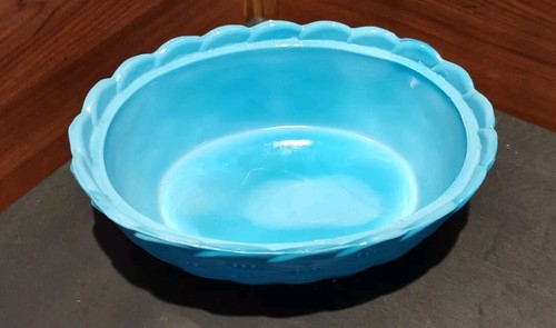 LARGE VINTAGE LIGHT BLUE SWIRL MILK GLASS HEN ON NEST LIDDED CANDY DISH - Picture 16 of 21