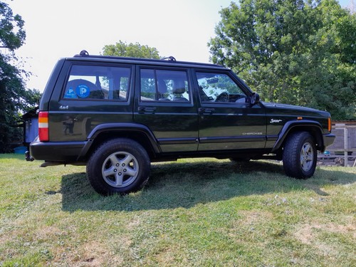 Jeep Cherokee XJ Sport 4x4 Manual Gearbox 2.5Ltr Diesel - Picture 3 of 24